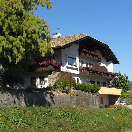 Hotel Garni Runggner Traubenhof Termeno Exterior foto